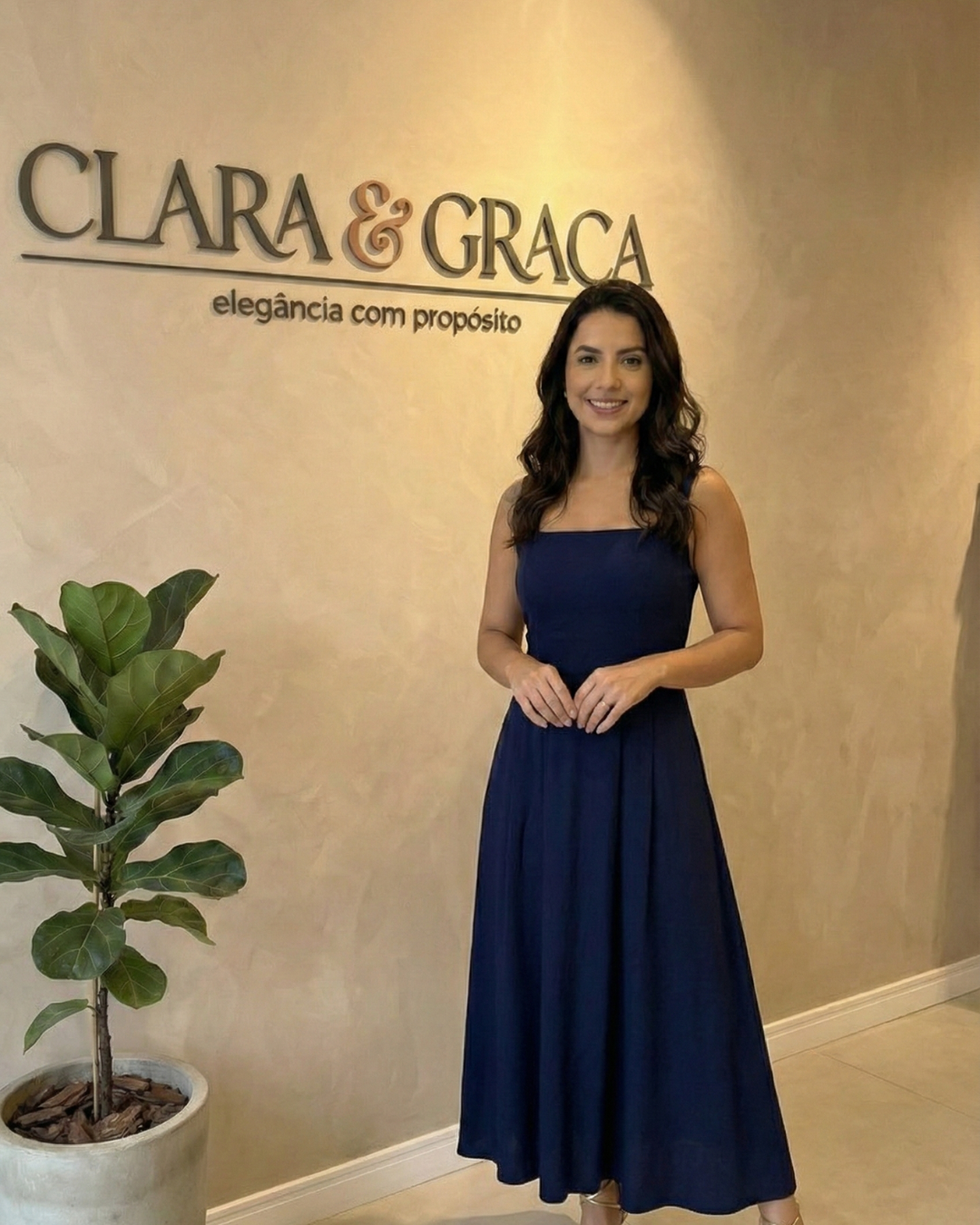 Vestido Longo Azul em Linho com Bolsos