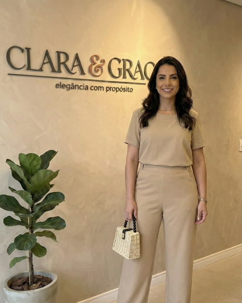 Conjunto Alfaiataria Bege Blusa e Calça Pantalona