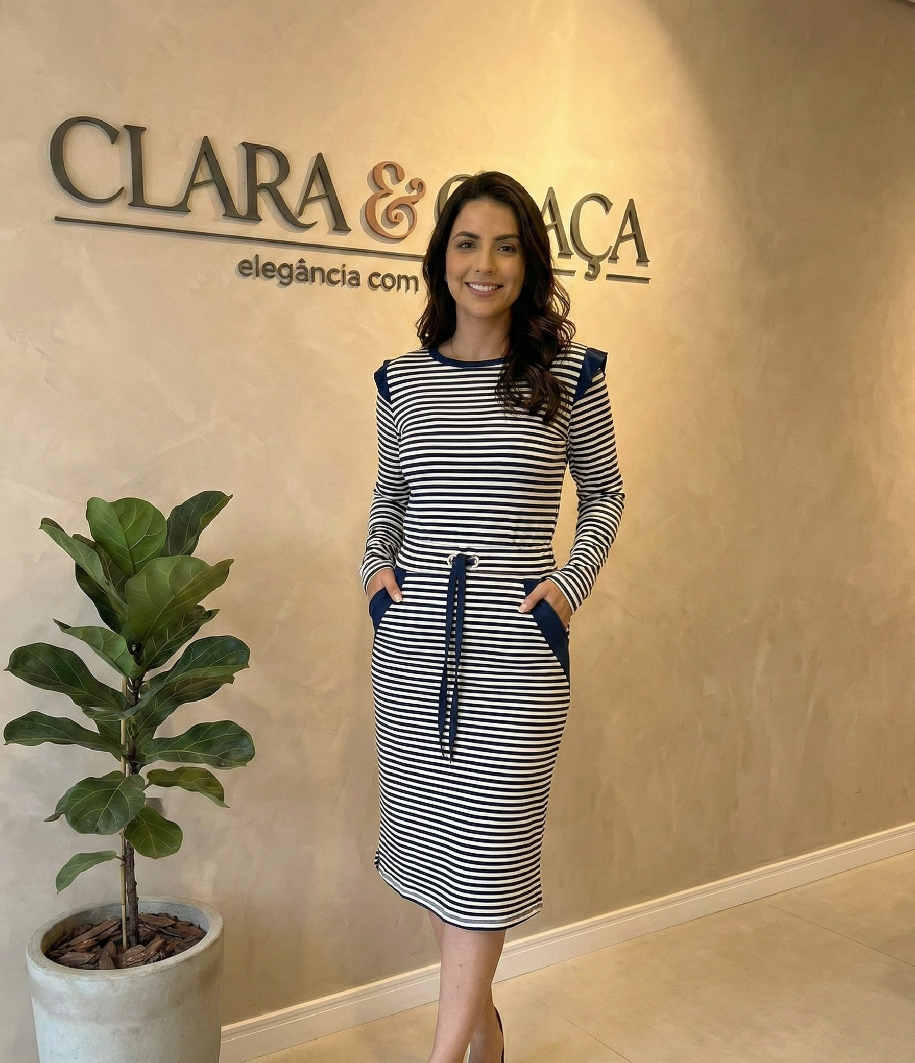 Conjunto Listrado Blusa e Saia Midi com Bolsos