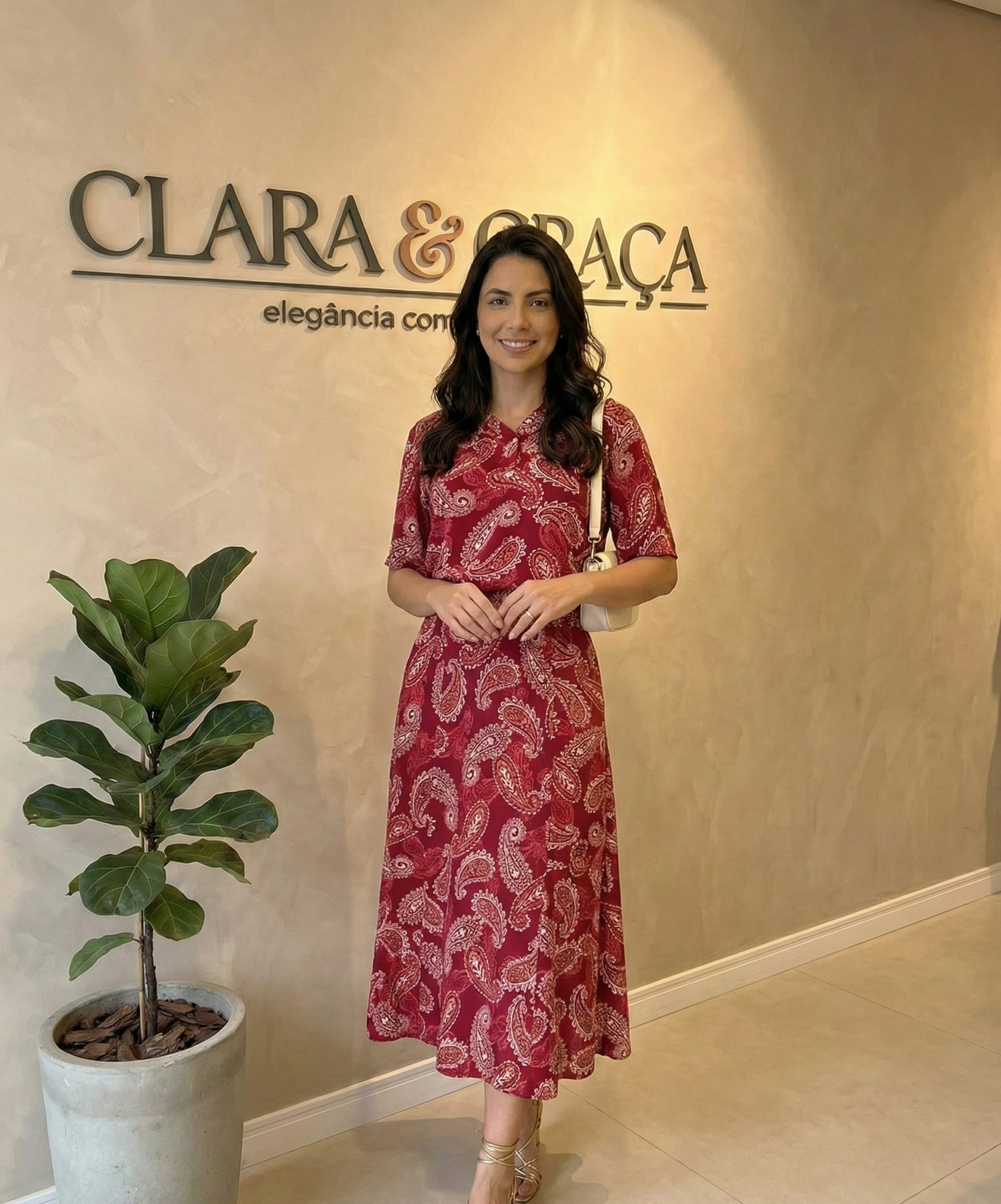 Conjunto Midi Vermelho Estampado Blusa e Saia